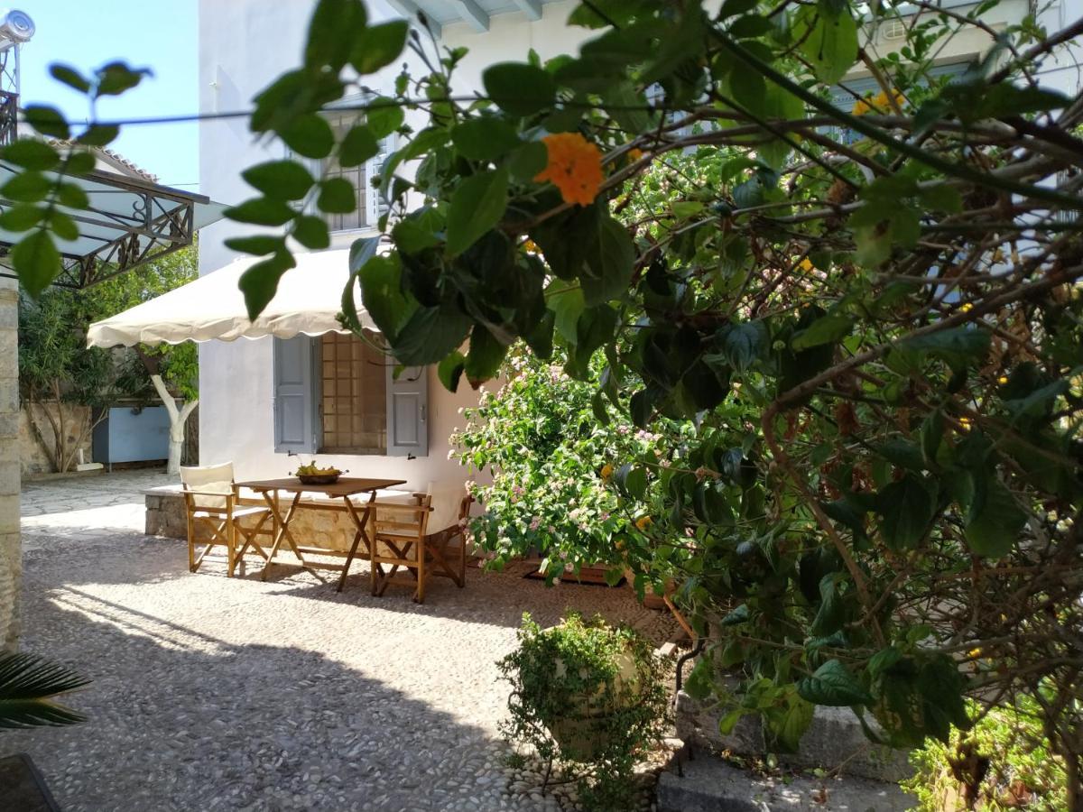Liknon Guesthouse Villa Galaxídhion Dış mekan fotoğraf